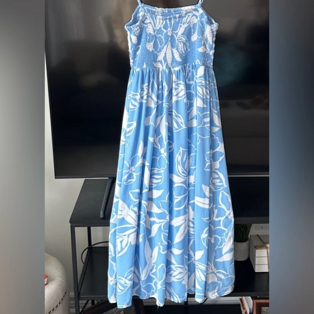 Patrons of Peace Blue & White Floral Smocked Midi Dress Spaghetti Strap Size L - Picture 7 of 13